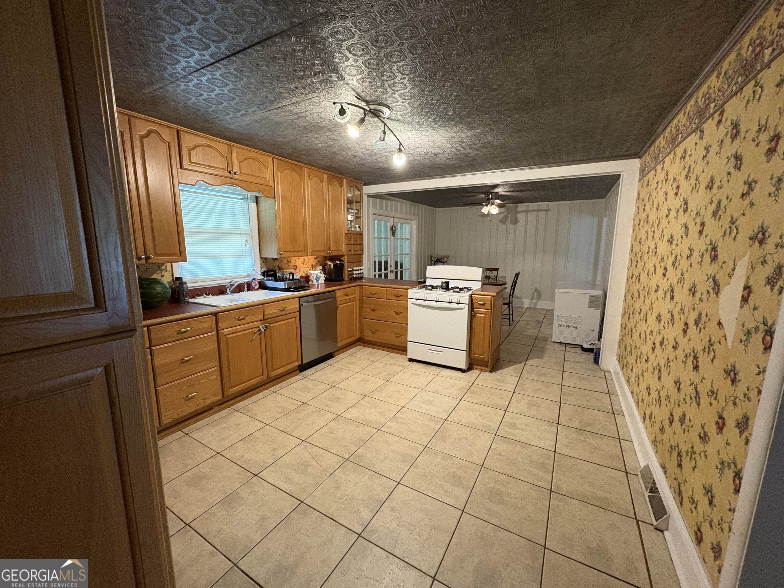 Cherokee Acres - Residential