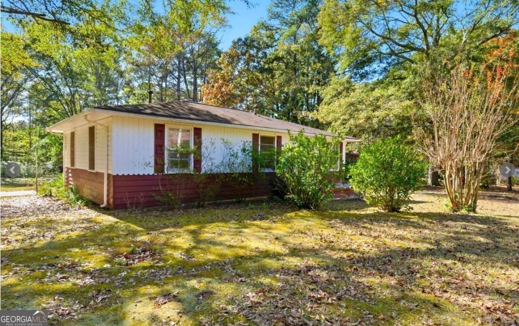 Photo of 15 Dixie Drive, Stockbridge, GA 30281 (MLS # 10695849)