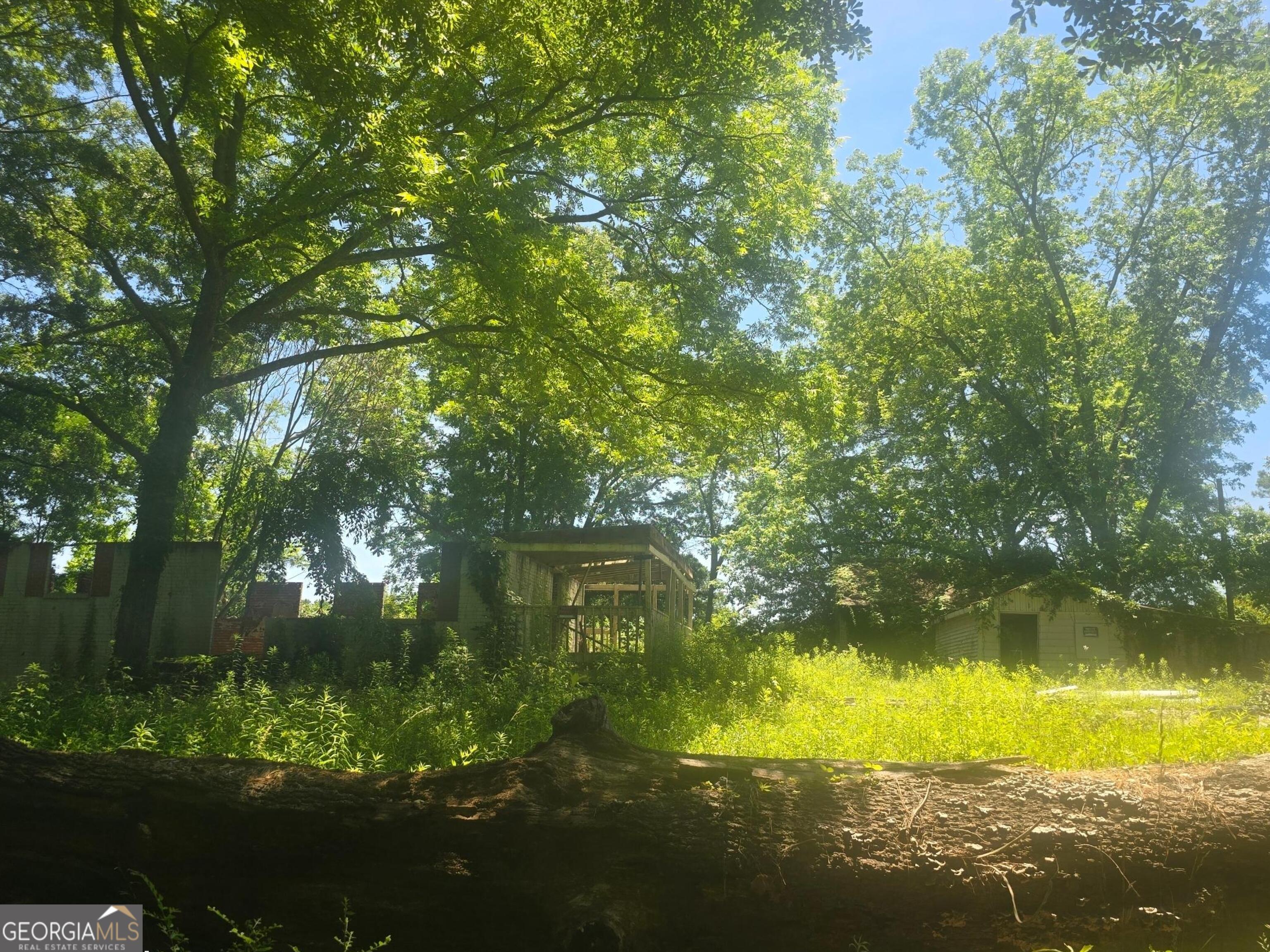 180 Wallace DR SW