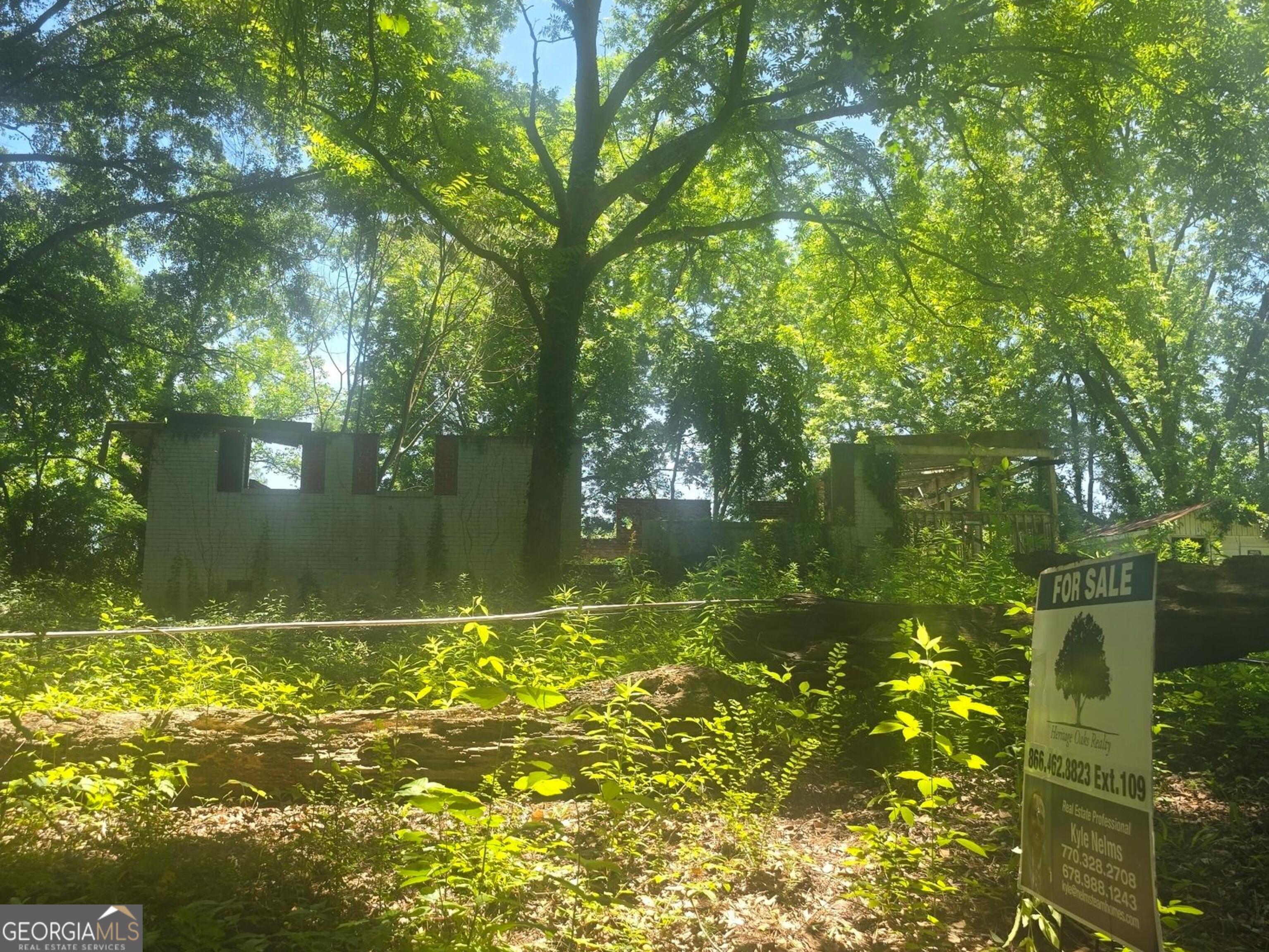 180 Wallace DR SW