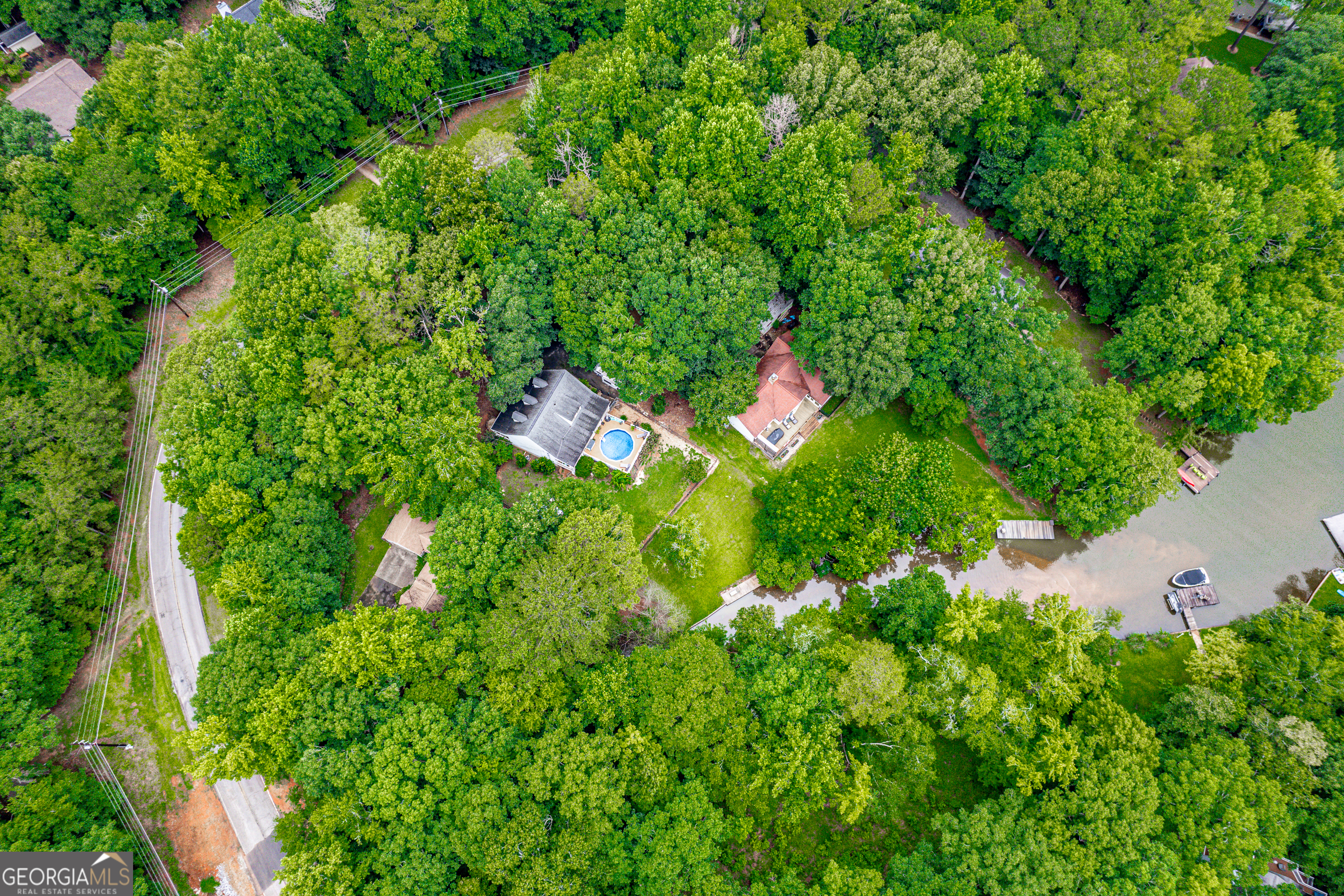 121 E River Bend DR