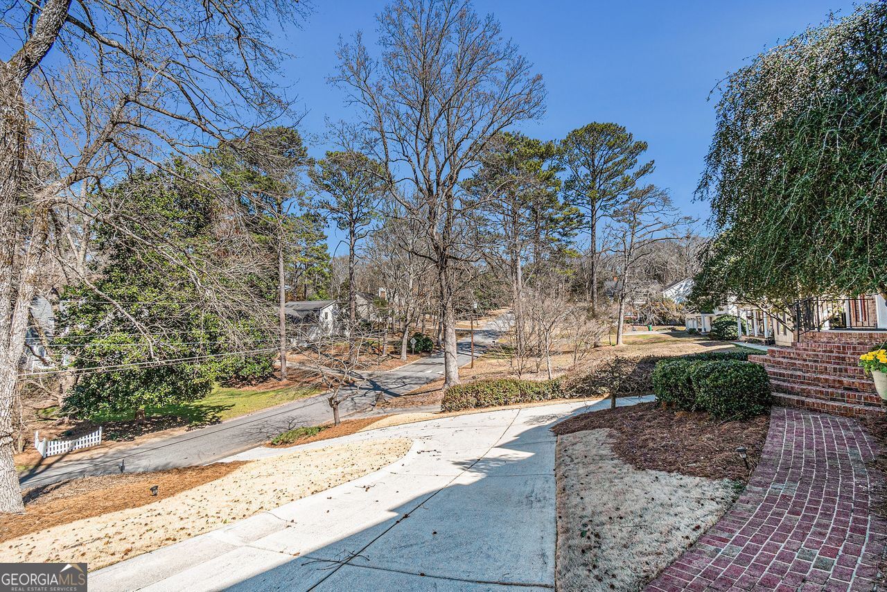 5545 WOODSONG