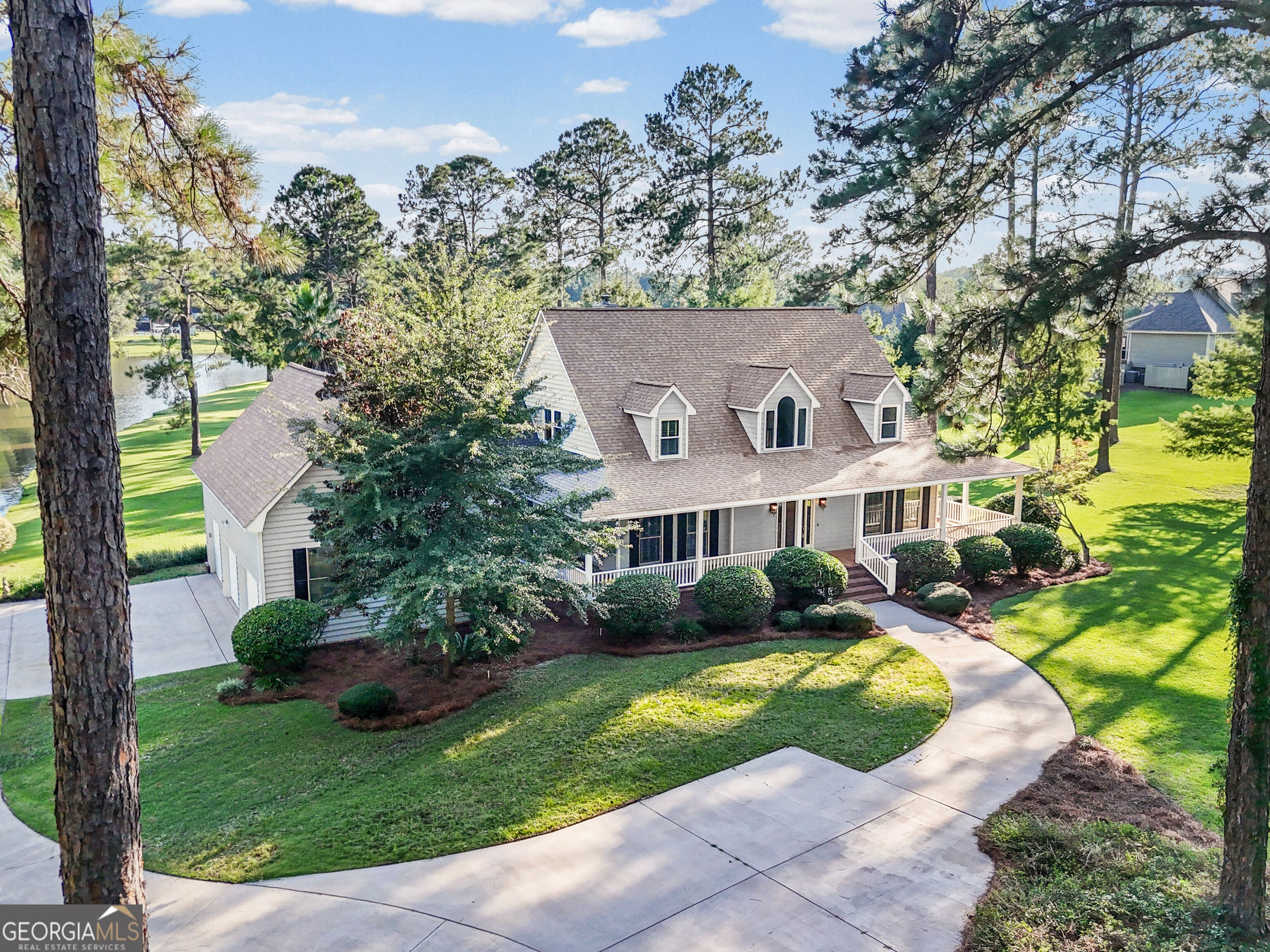 4706 Woodland DR