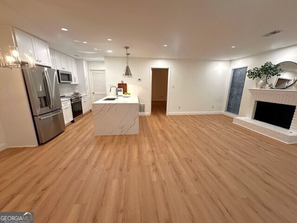 Photo of 514 Tuxworth Circle, Decatur, GA 30033 (MLS # 10678978)