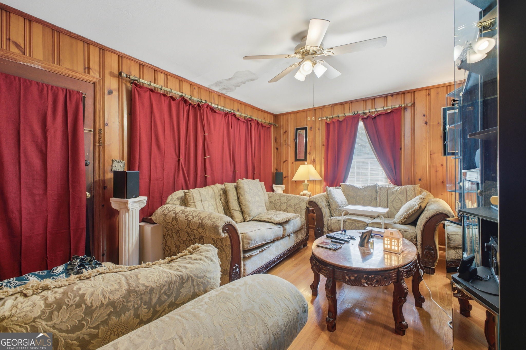 110 Linden ST SE