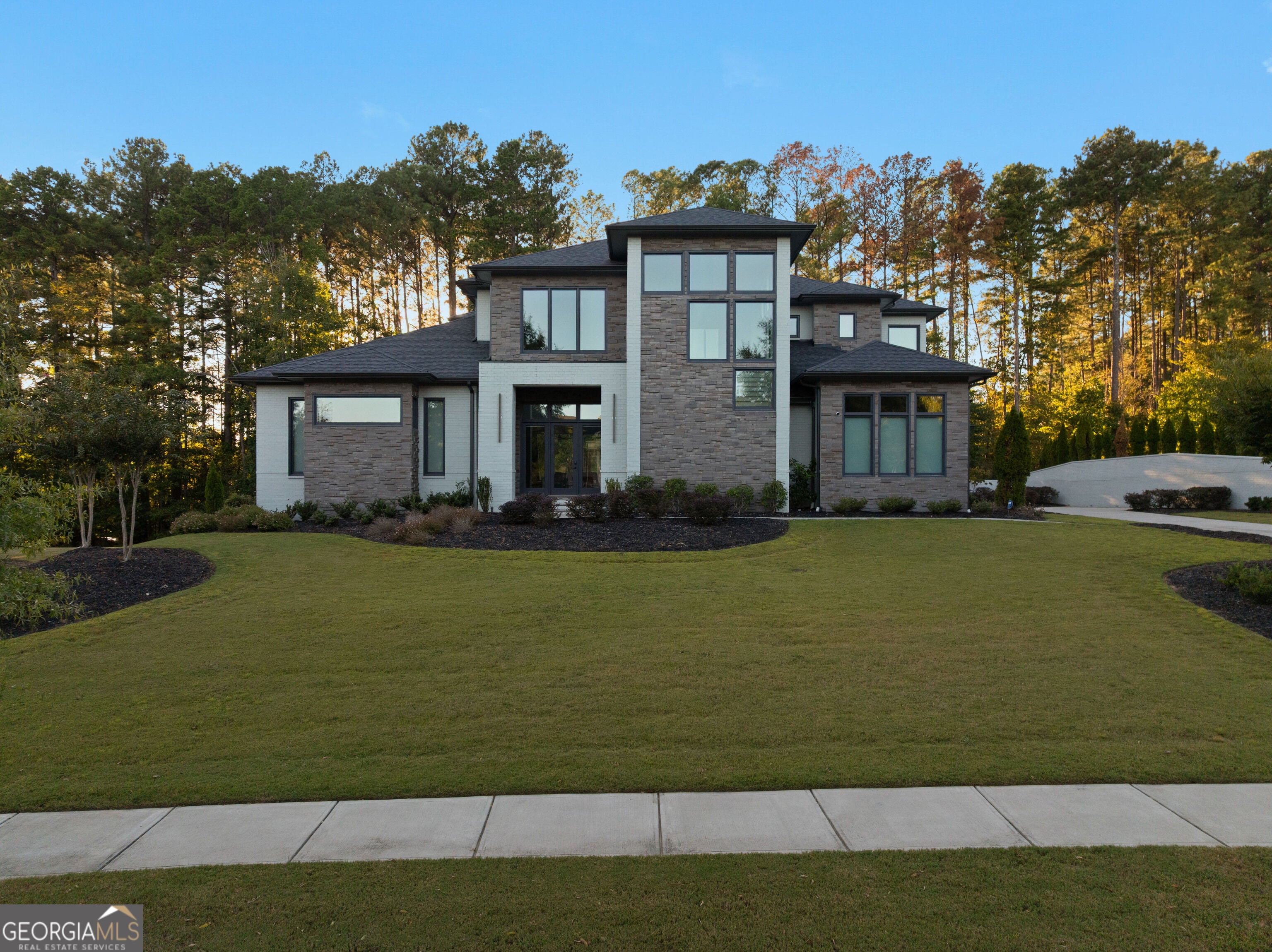 416 Carl Sanders DR