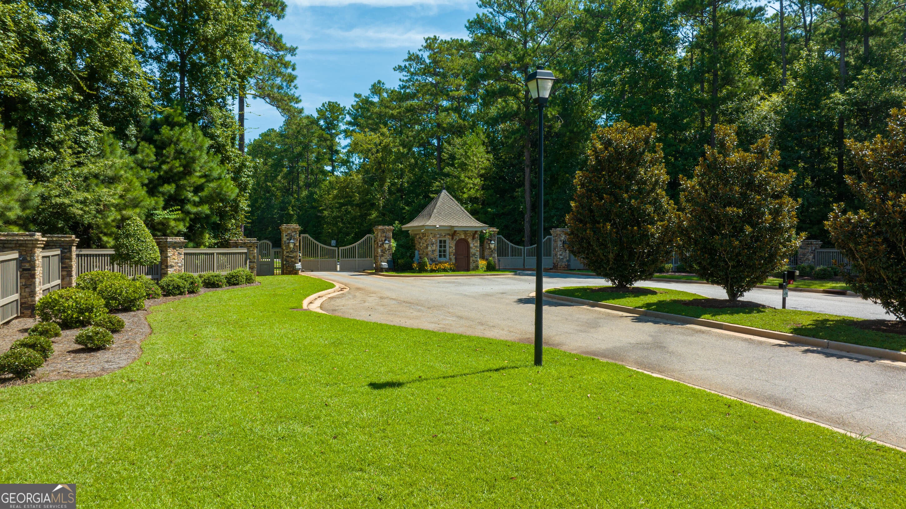 157 Camden Trace