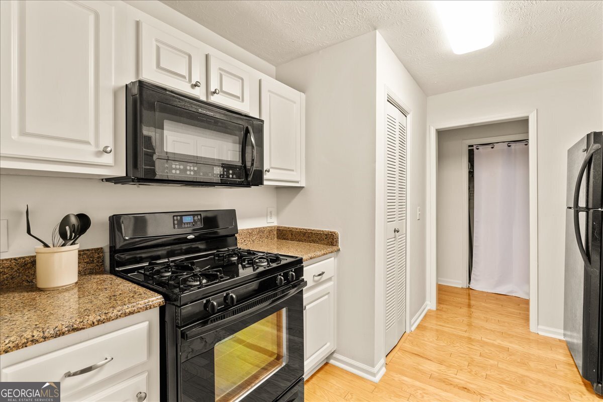 1009 Lake Pointe CIR