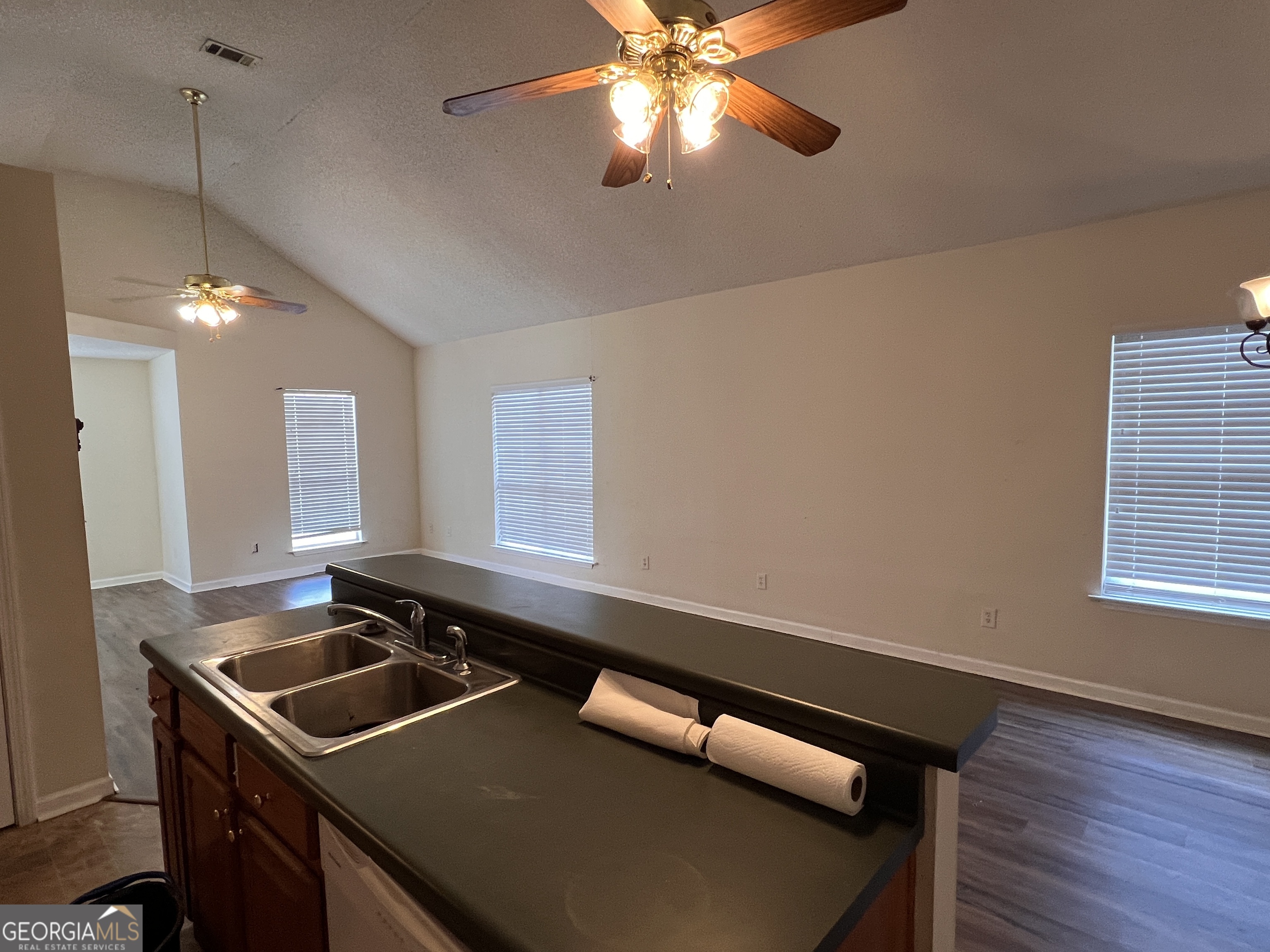 129 Rolling Woods CIR