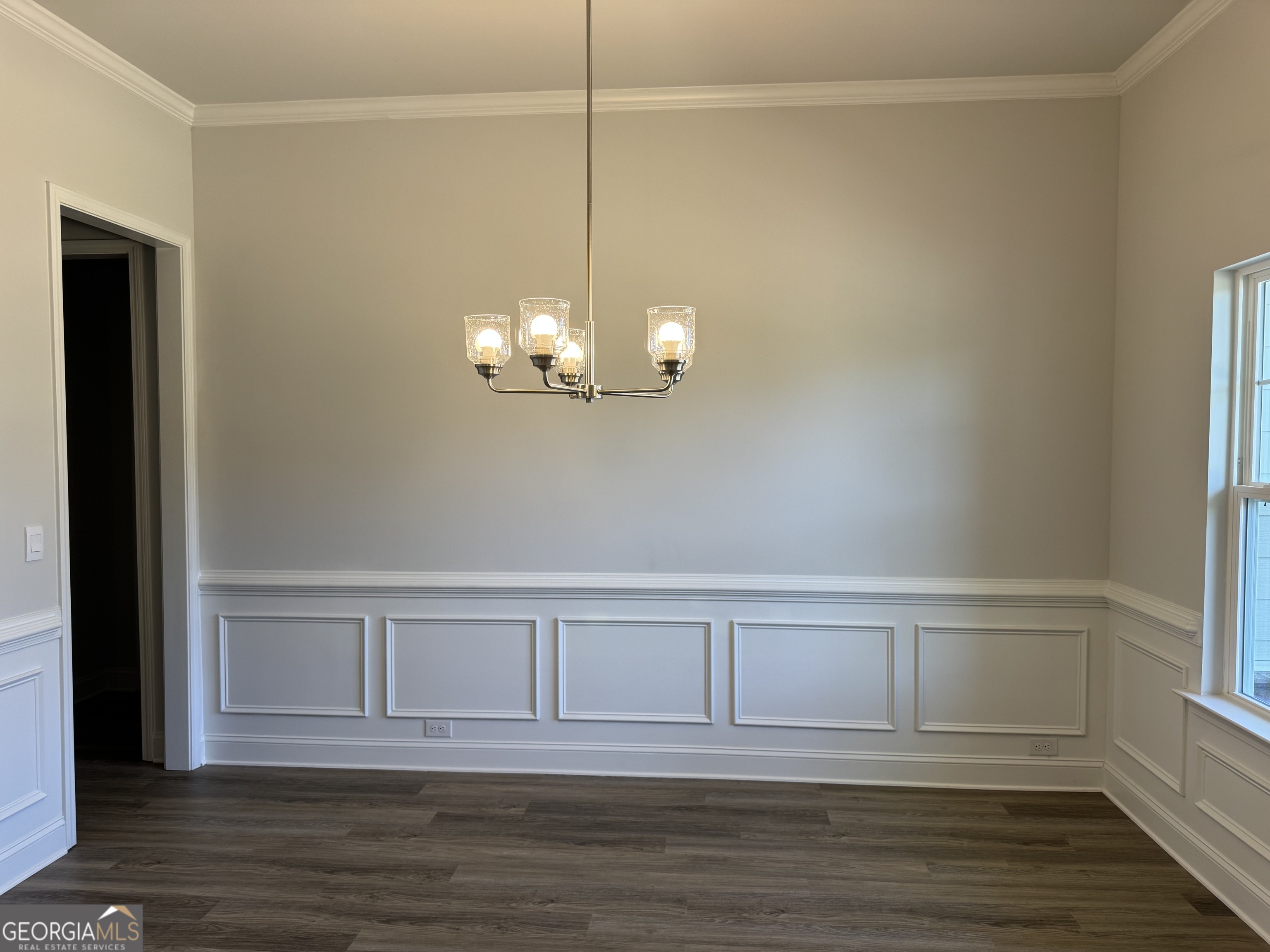 562 Walnut Creek PKWY