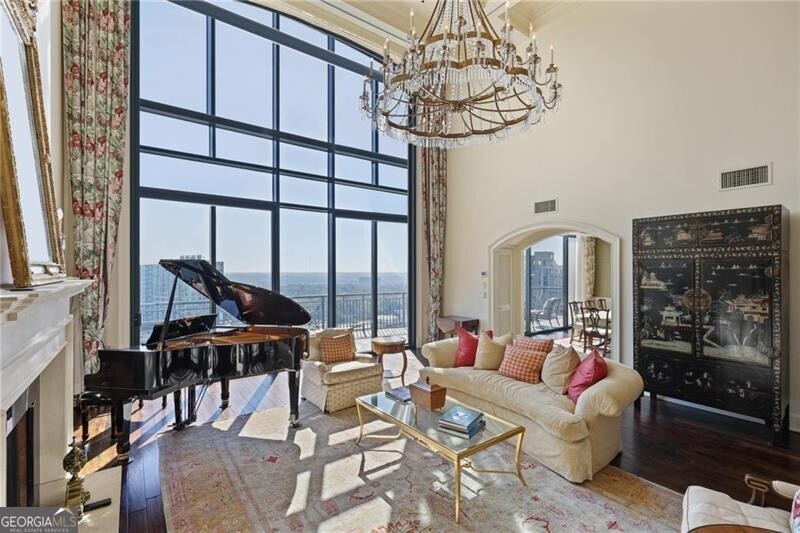 3040 Peachtree RD NW 1905