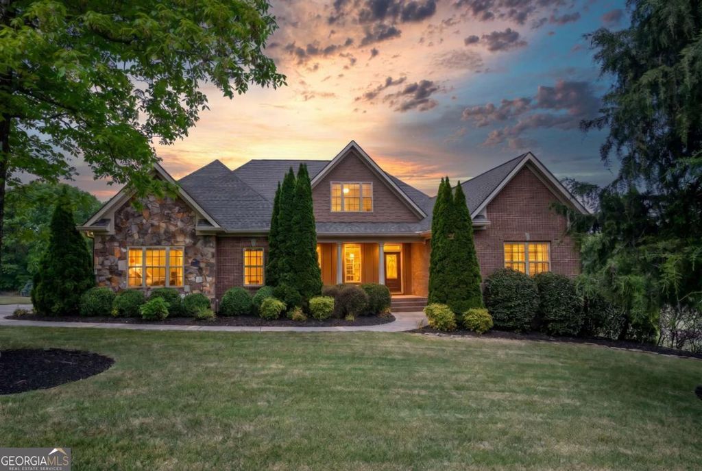 Photo of 148 Fox Den Drive NE, Calhoun, GA 30701 (MLS # 10736133)