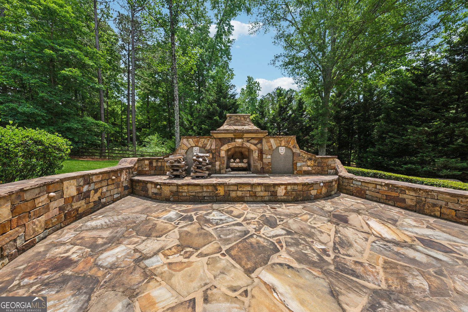 Milton, Georgia 30004, United States, 6 Bedrooms Bedrooms, ,6 BathroomsBathrooms,Residential,Pending,141697