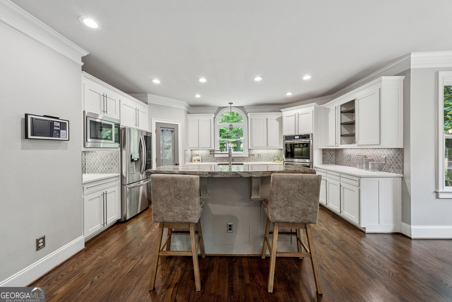 Milton, Georgia 30004, United States, 6 Bedrooms Bedrooms, ,6 BathroomsBathrooms,Residential,Pending,141697