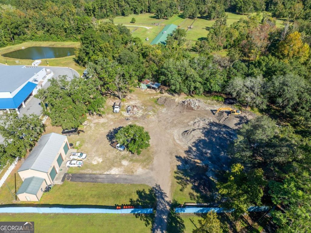 Photo of 6860 New Jesup Highway, Brunswick, GA 31523 (MLS # 10658887)