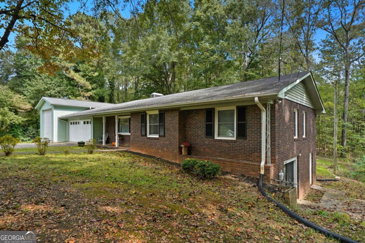 200 Dogwood DR
