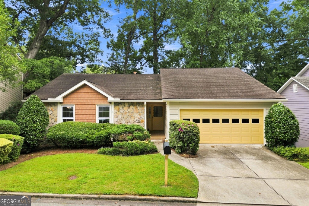 Photo of 1057 Capital Club Circle NE, Atlanta, GA 30319 (MLS # 10824061)