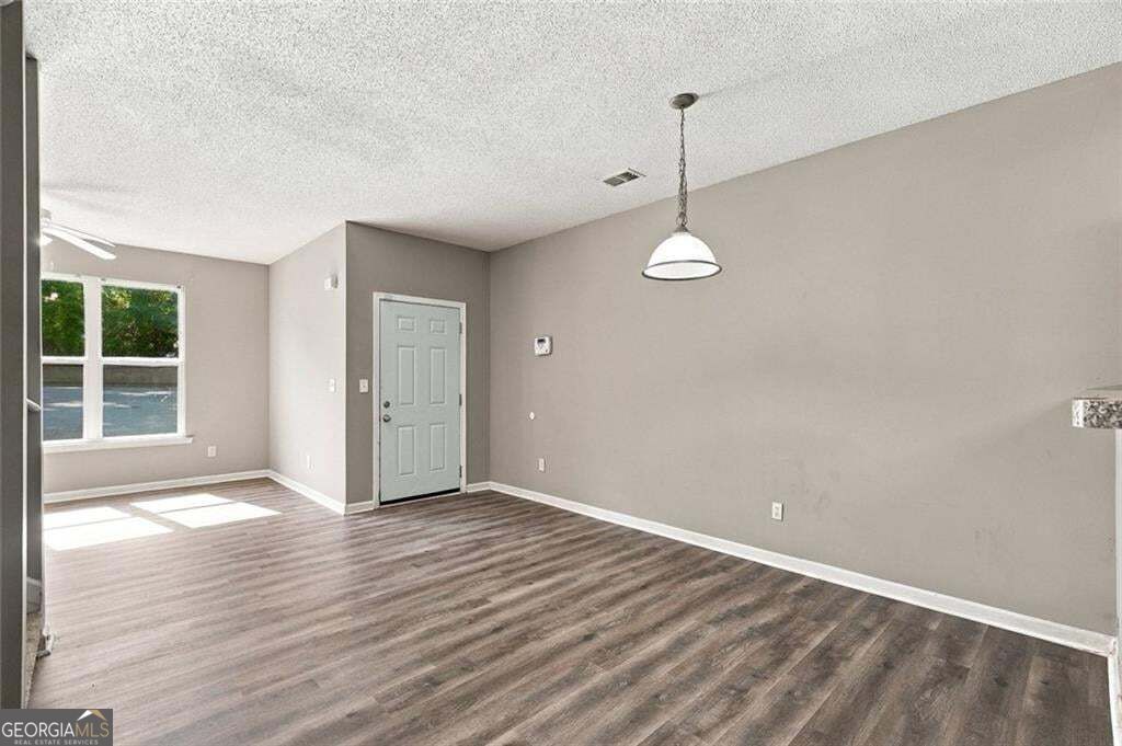 2282 Coach WAY