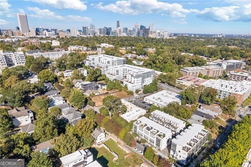 The Views on Ponce - Residential