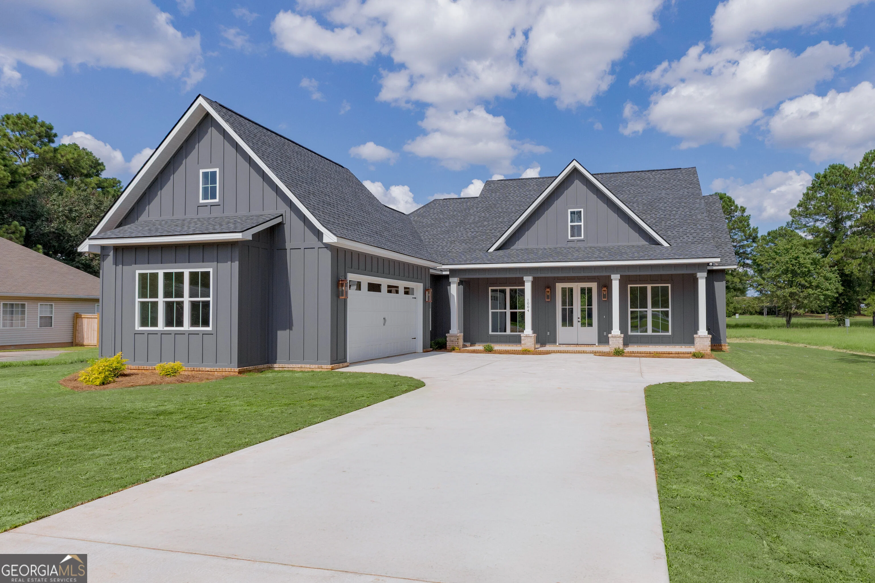 1004 Country Club Road