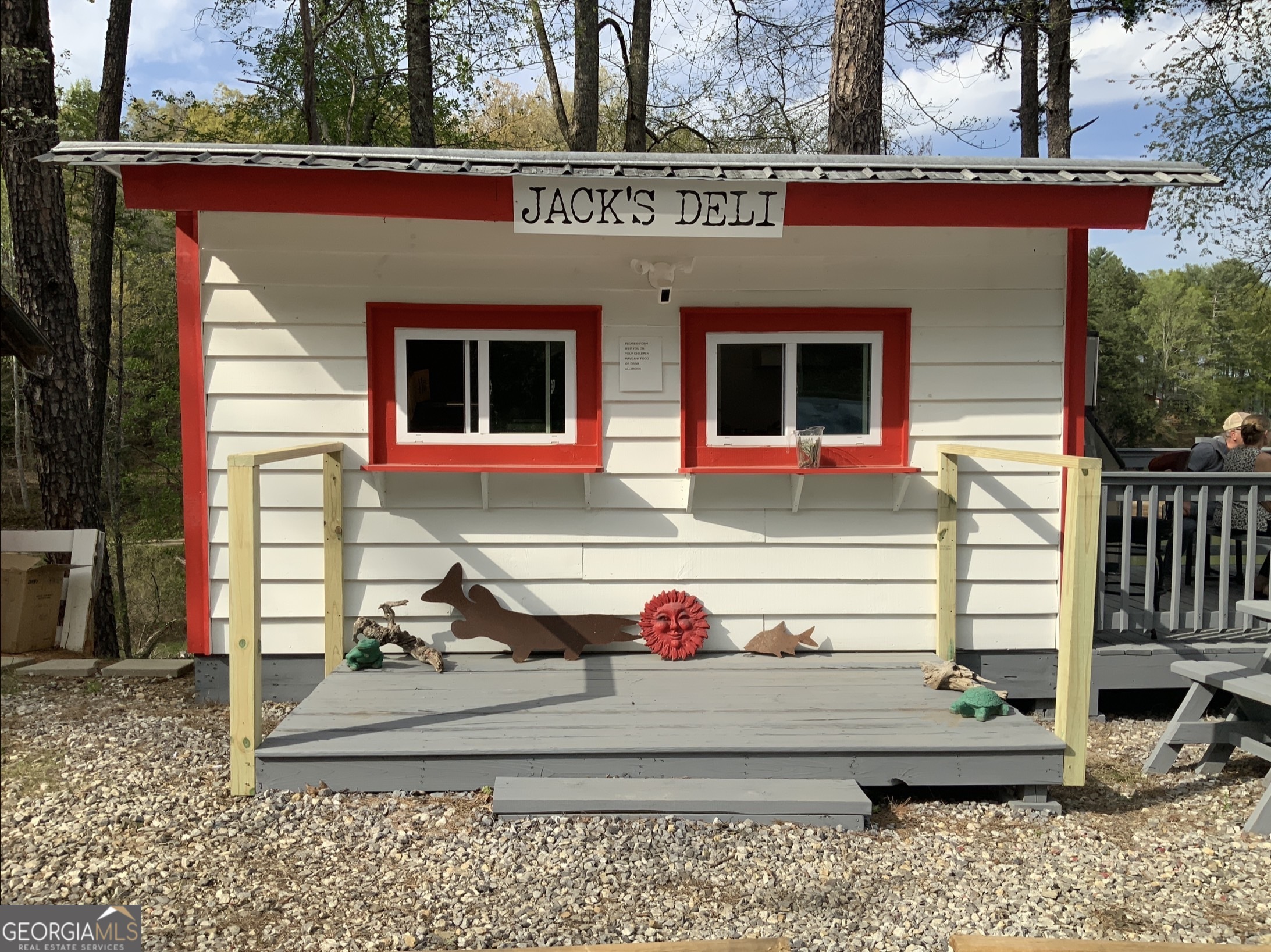 2532 Highway 325