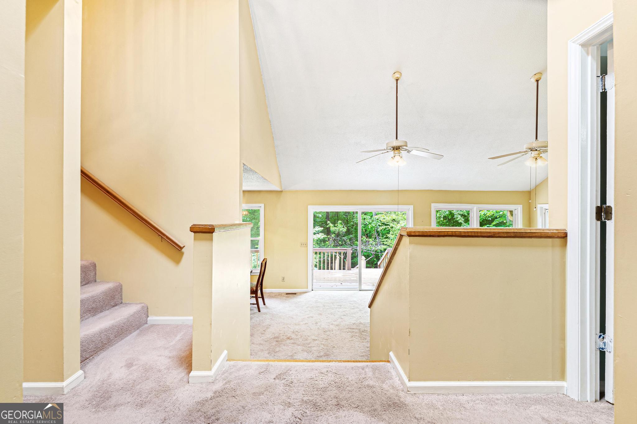 251 Cherokee DR