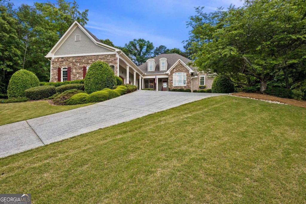 Photo of 1978 Forest View Way, Braselton, GA 30517 (MLS # 10770103)