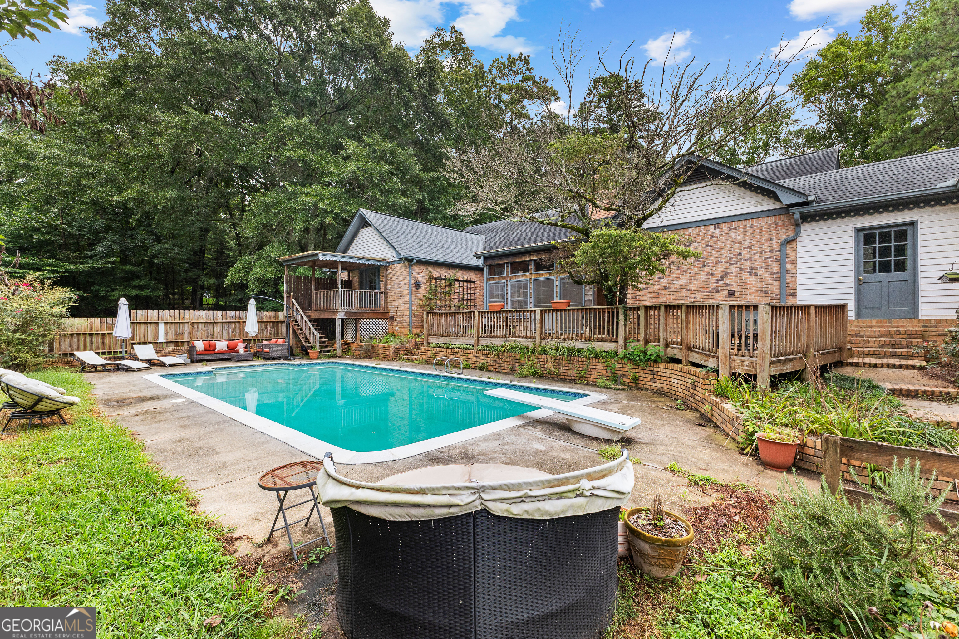 Newnan, Georgia 30265, United States, 3 Bedrooms Bedrooms, ,3 BathroomsBathrooms,Residential,Active,188526