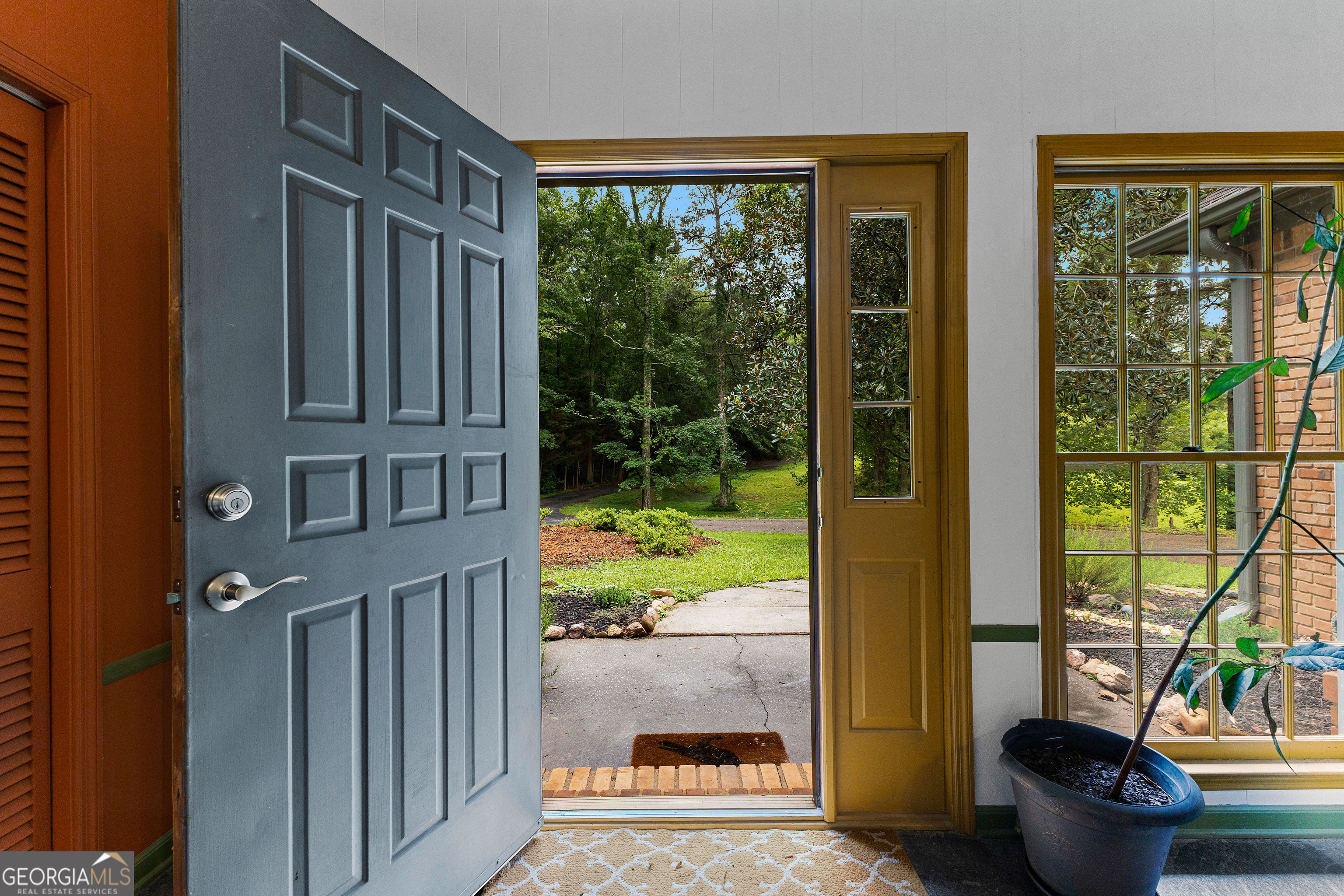 Newnan, Georgia 30265, United States, 3 Bedrooms Bedrooms, ,3 BathroomsBathrooms,Residential,Active,188526