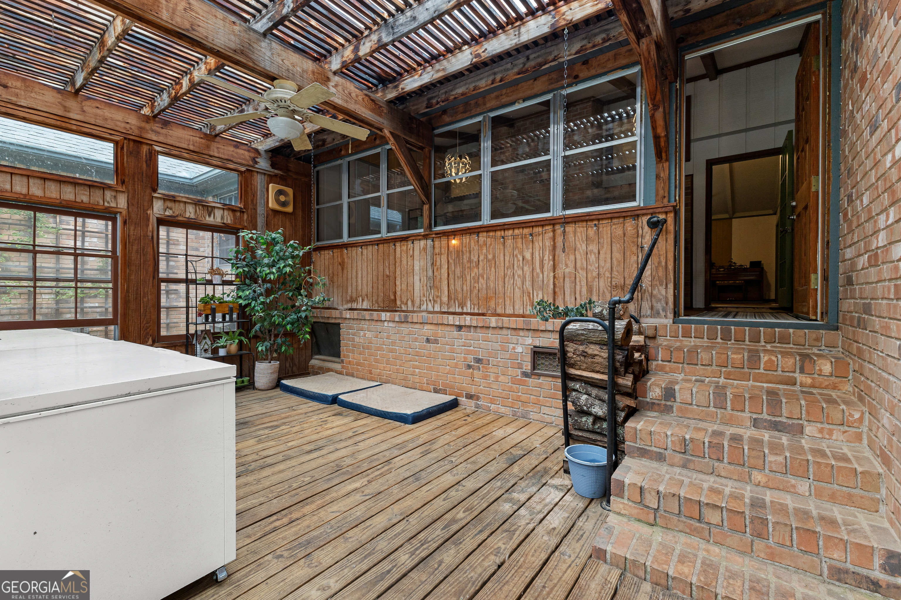 Newnan, Georgia 30265, United States, 3 Bedrooms Bedrooms, ,3 BathroomsBathrooms,Residential,Active,188526