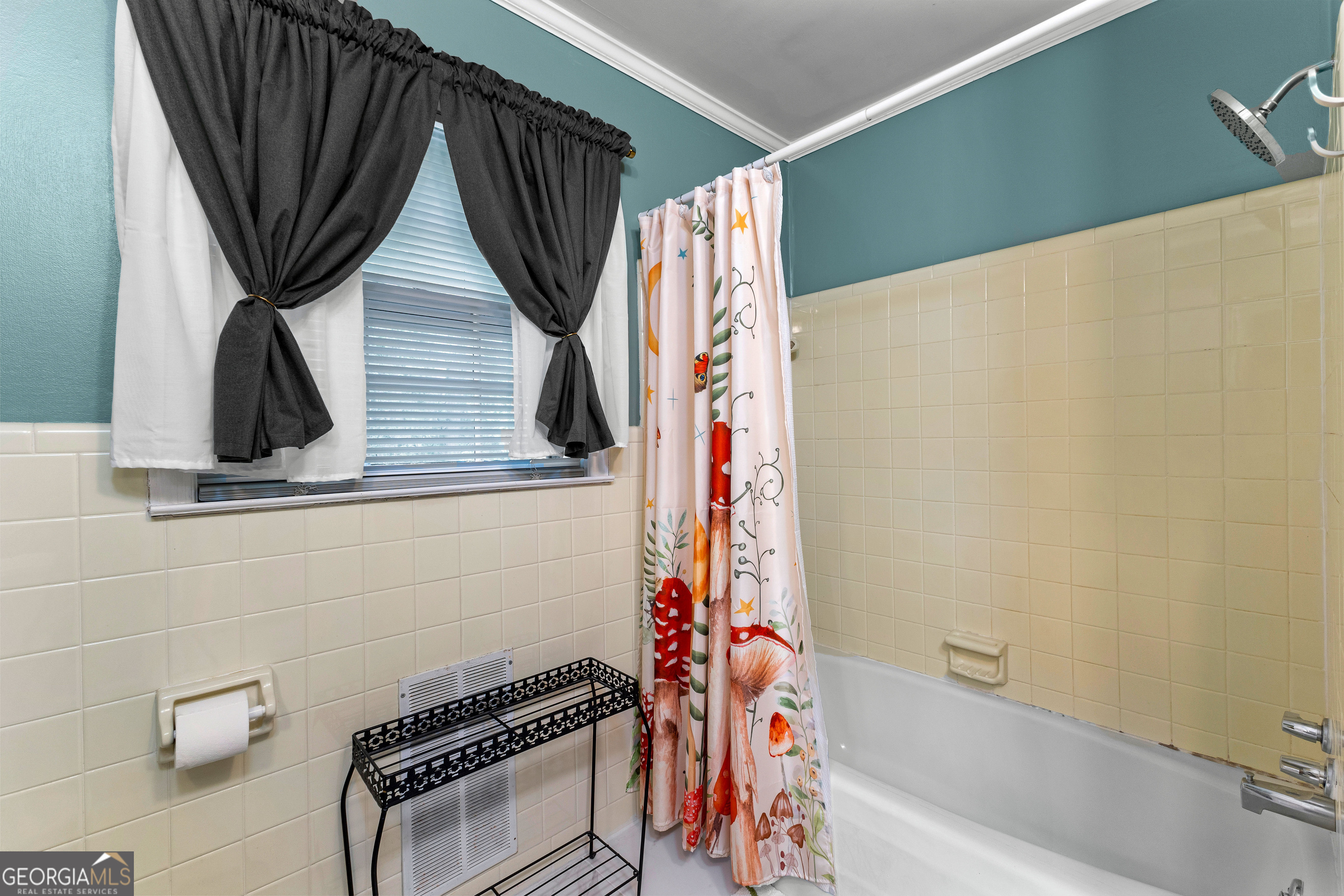 Newnan, Georgia 30265, United States, 3 Bedrooms Bedrooms, ,3 BathroomsBathrooms,Residential,Active,188526