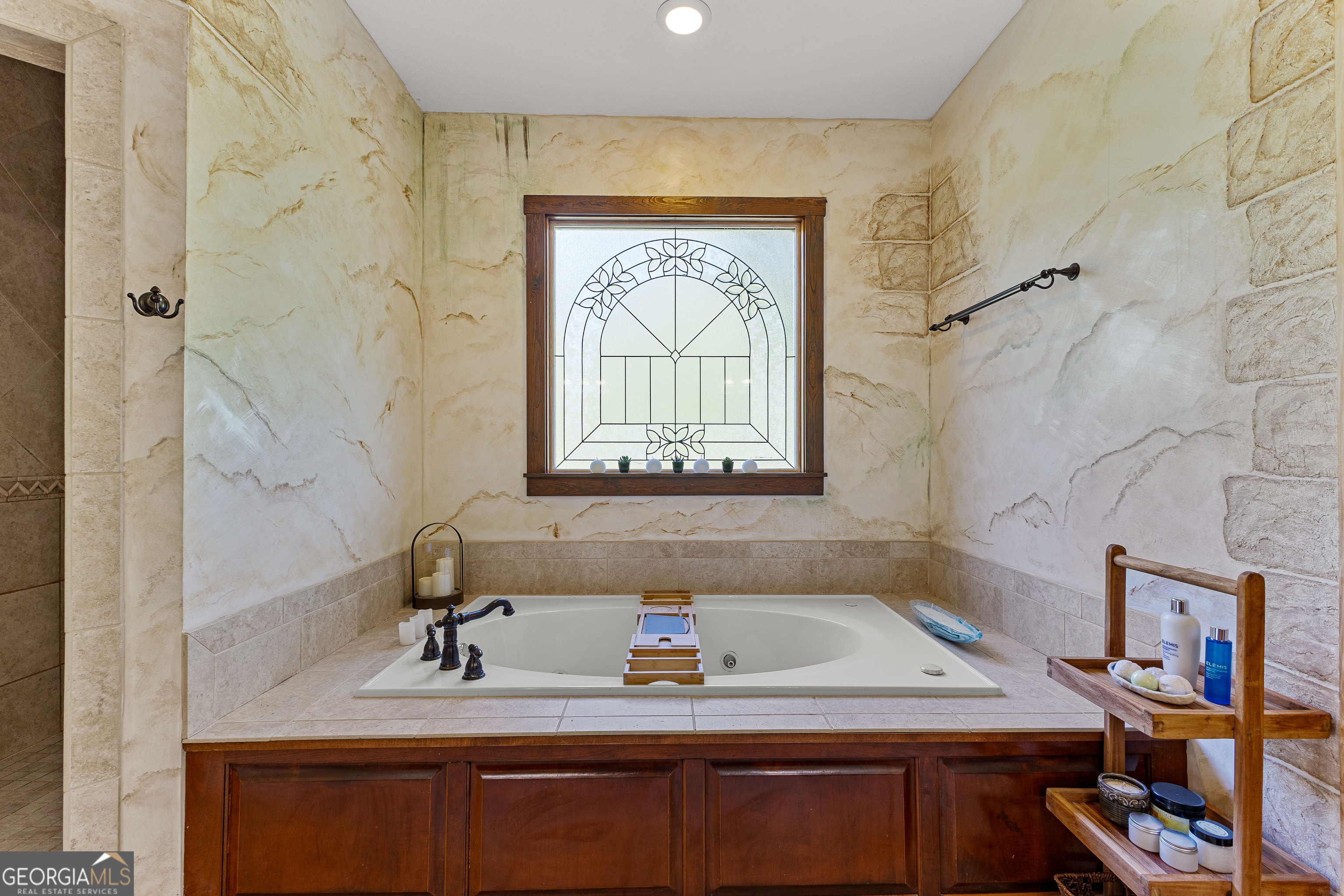 Woodbury, Georgia 30293, United States, 4 Bedrooms Bedrooms, ,4 BathroomsBathrooms,Residential,Active,173038