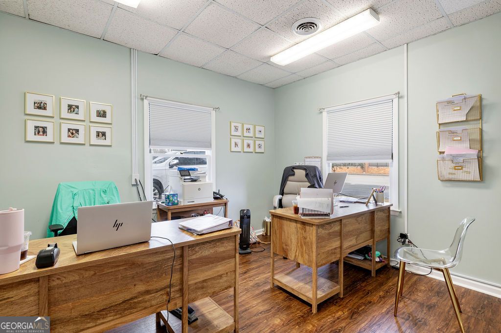 Photo of 203 N Division Street NW, Rome, GA 30165 (MLS # 10669532)