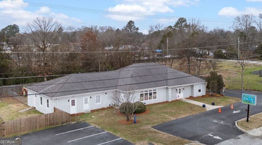 Photo of 203 N Division Street NW, Rome, GA 30165 (MLS # 10669532)