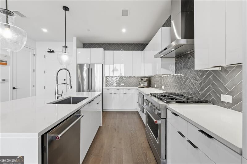 788 W Marietta ST NW 1806