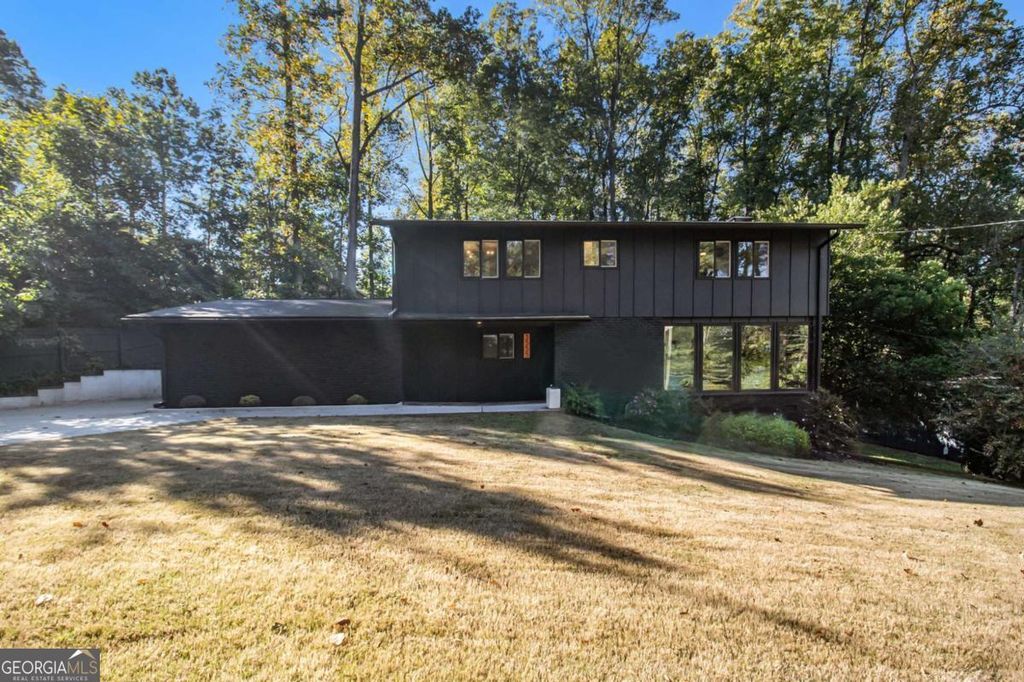 Photo of 3555 Eaglerock Drive, Atlanta, GA 30340 (MLS # 10625862)