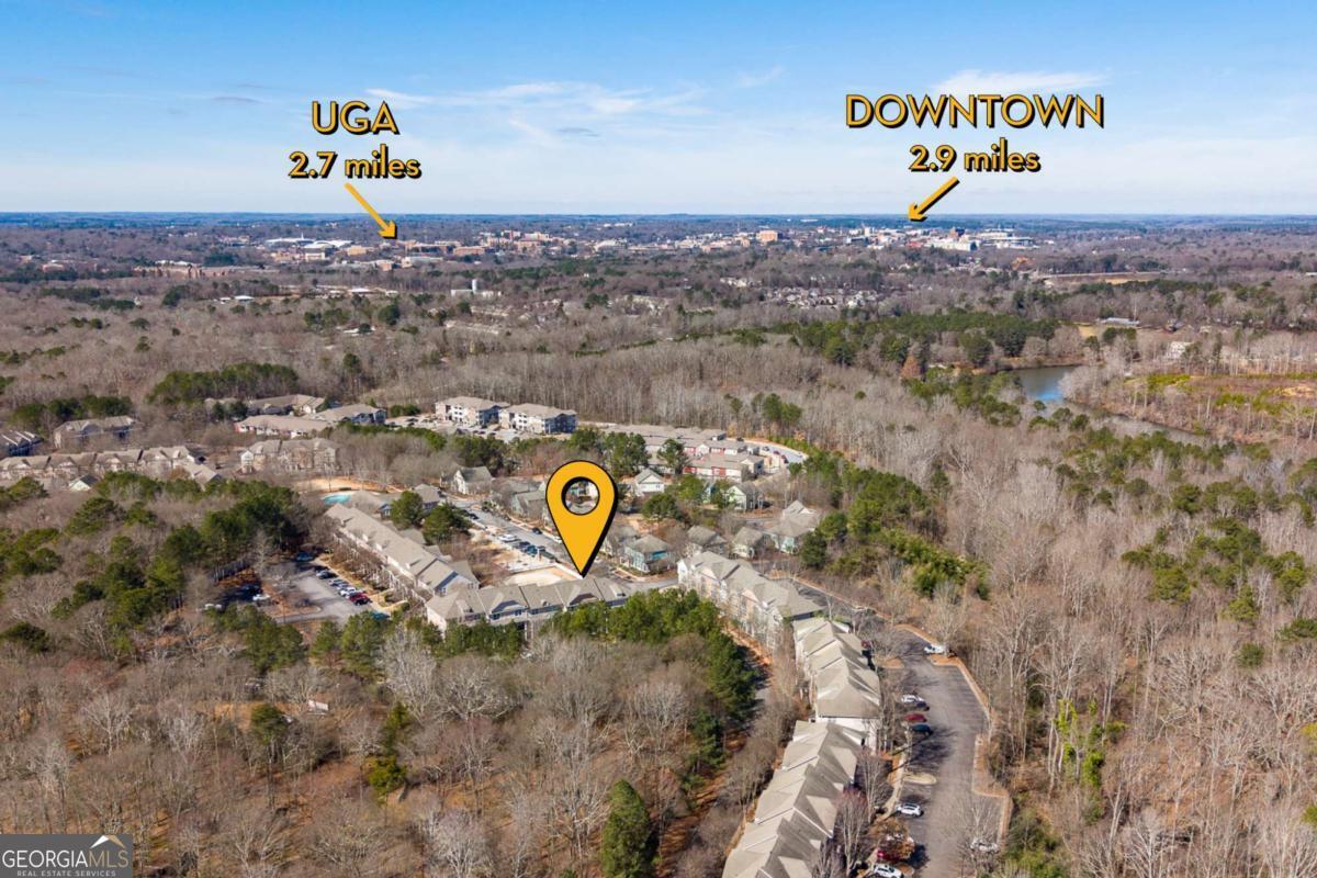 1035 Barnett Shoals RD 827