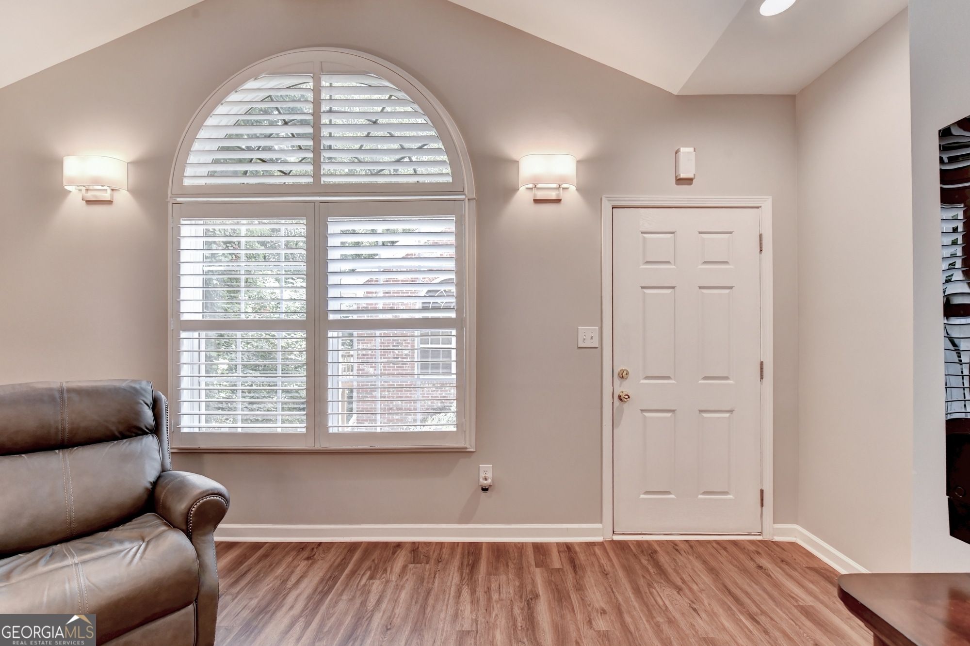 3321 Raes Creek RD BLDG 11