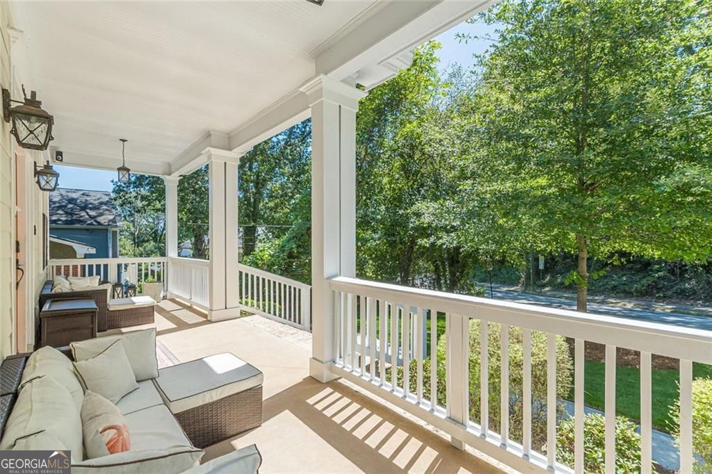 Atlanta, Georgia 30316, United States, 5 Bedrooms Bedrooms, ,4 BathroomsBathrooms,Residential,Pending,250954