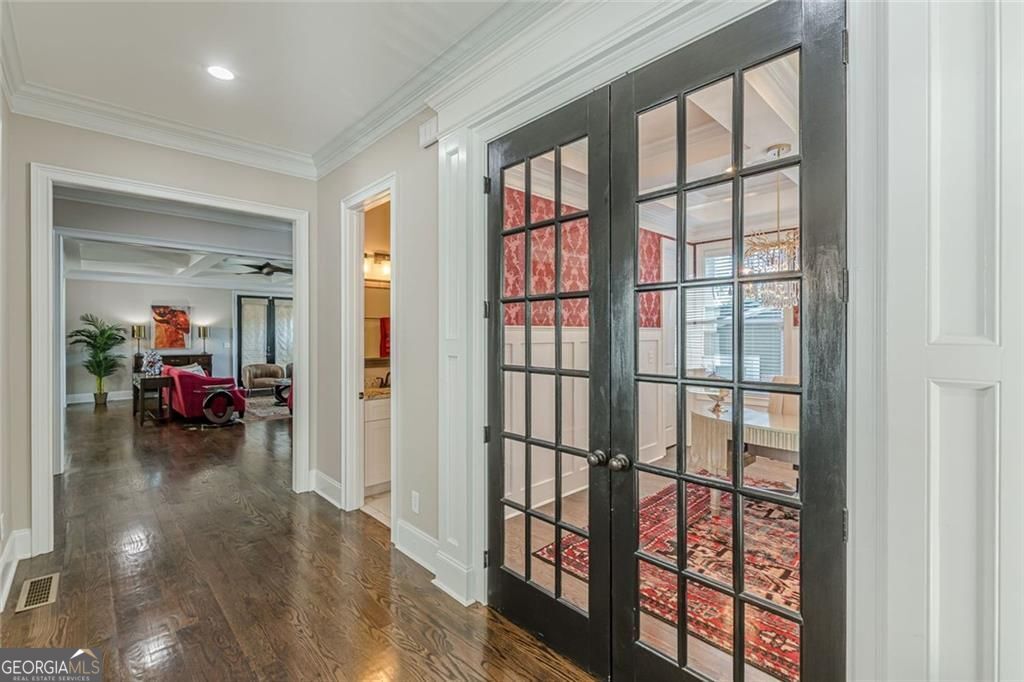 Atlanta, Georgia 30316, United States, 5 Bedrooms Bedrooms, ,4 BathroomsBathrooms,Residential,Pending,250954