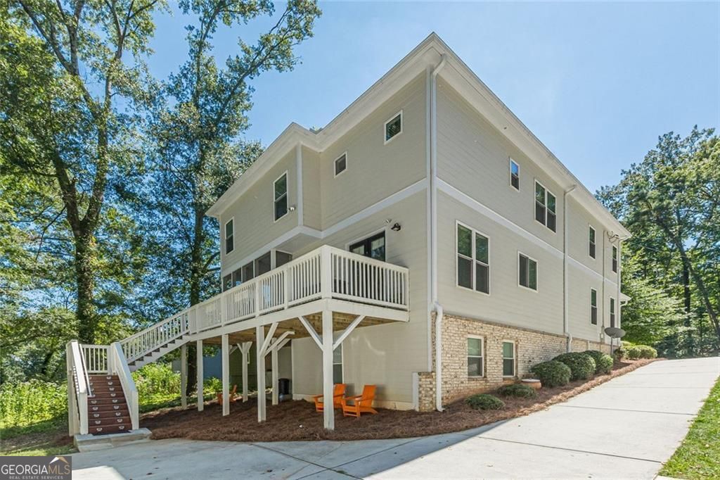 Atlanta, Georgia 30316, United States, 5 Bedrooms Bedrooms, ,4 BathroomsBathrooms,Residential,Pending,250954