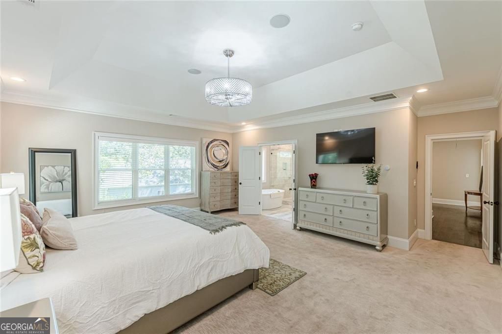 Atlanta, Georgia 30316, United States, 5 Bedrooms Bedrooms, ,4 BathroomsBathrooms,Residential,Pending,250954