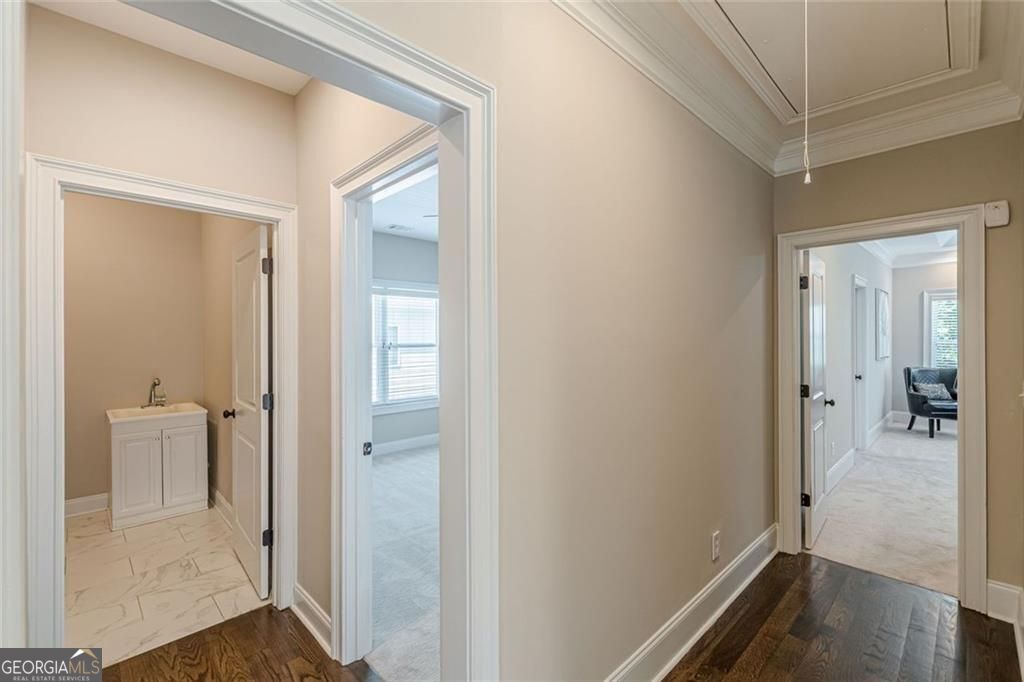 Atlanta, Georgia 30316, United States, 5 Bedrooms Bedrooms, ,4 BathroomsBathrooms,Residential,Pending,250954