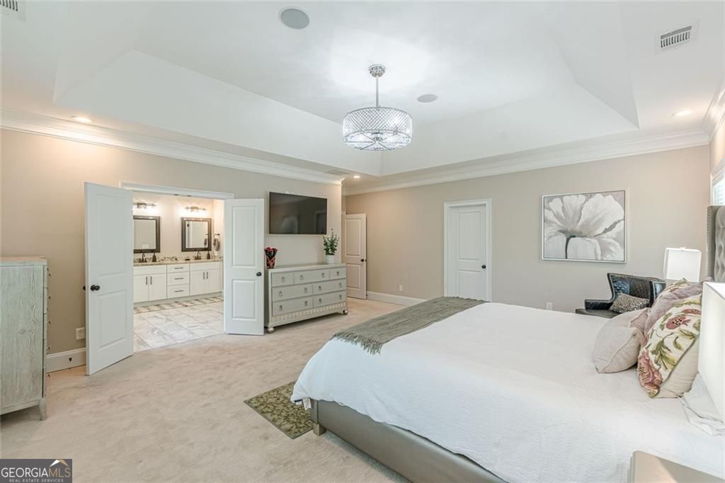 Atlanta, Georgia 30316, United States, 5 Bedrooms Bedrooms, ,4 BathroomsBathrooms,Residential,Pending,250954