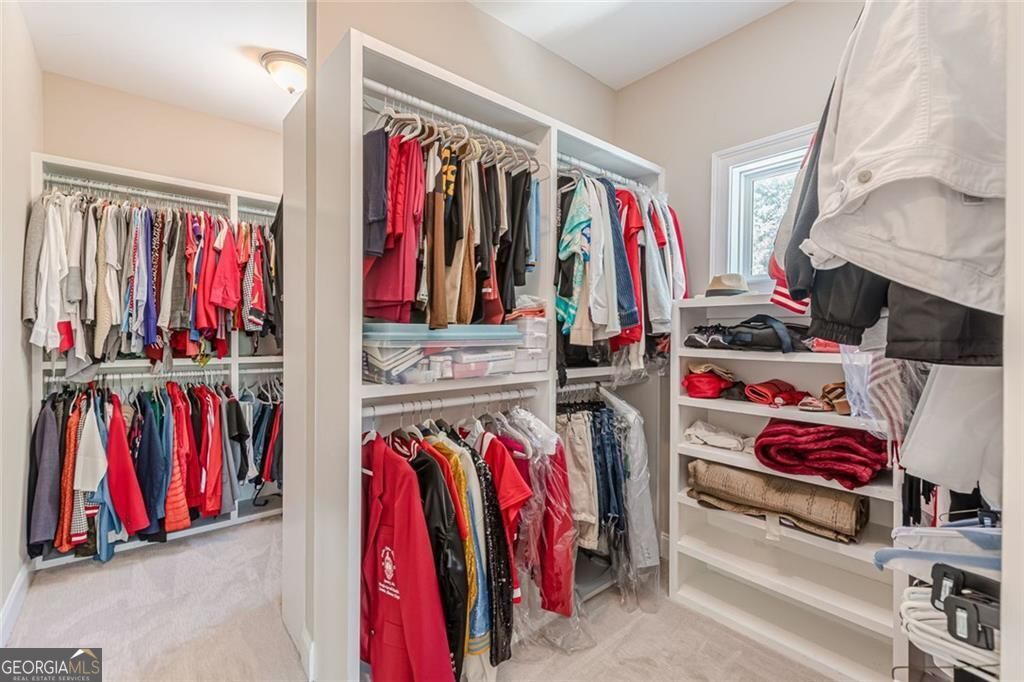 Atlanta, Georgia 30316, United States, 5 Bedrooms Bedrooms, ,4 BathroomsBathrooms,Residential,Pending,250954