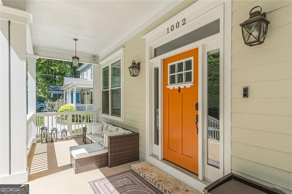 Atlanta, Georgia 30316, United States, 5 Bedrooms Bedrooms, ,4 BathroomsBathrooms,Residential,Pending,250954