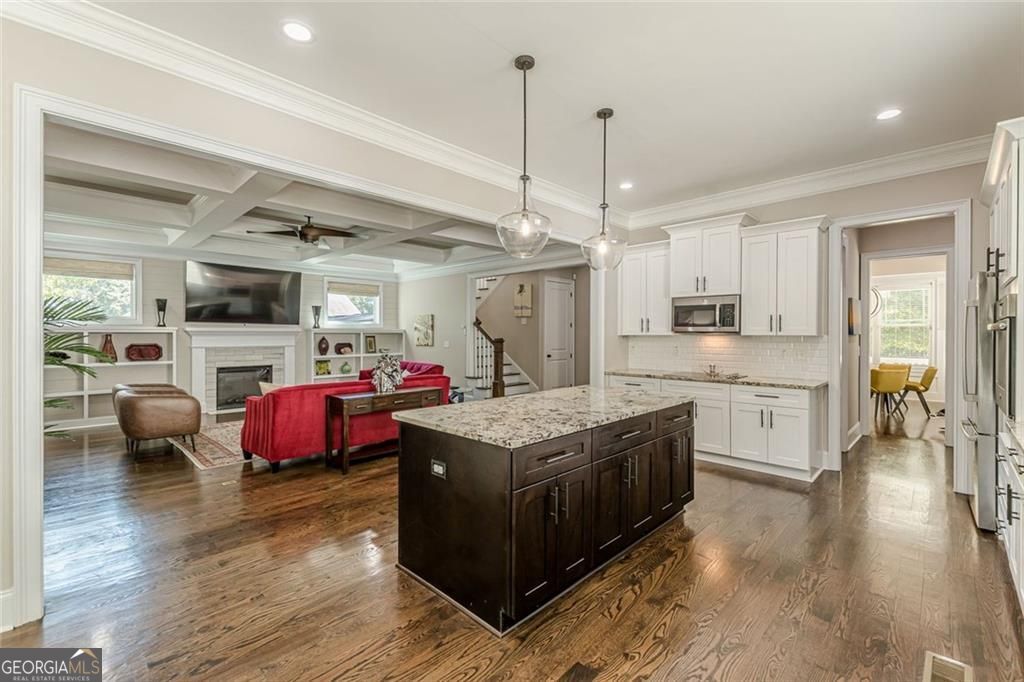 Atlanta, Georgia 30316, United States, 5 Bedrooms Bedrooms, ,4 BathroomsBathrooms,Residential,Pending,250954