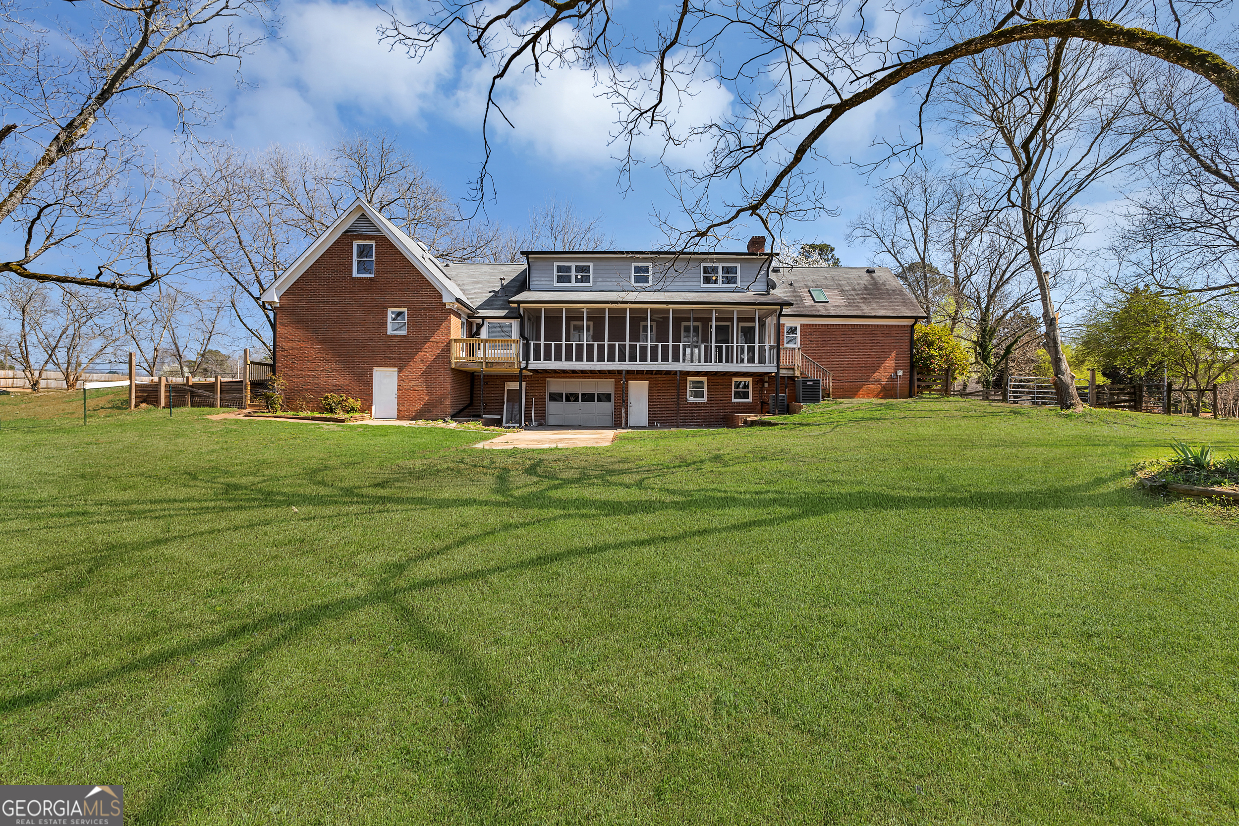McDonough, Georgia 30253, United States, 4 Bedrooms Bedrooms, ,4 BathroomsBathrooms,Residential,Pending,87552