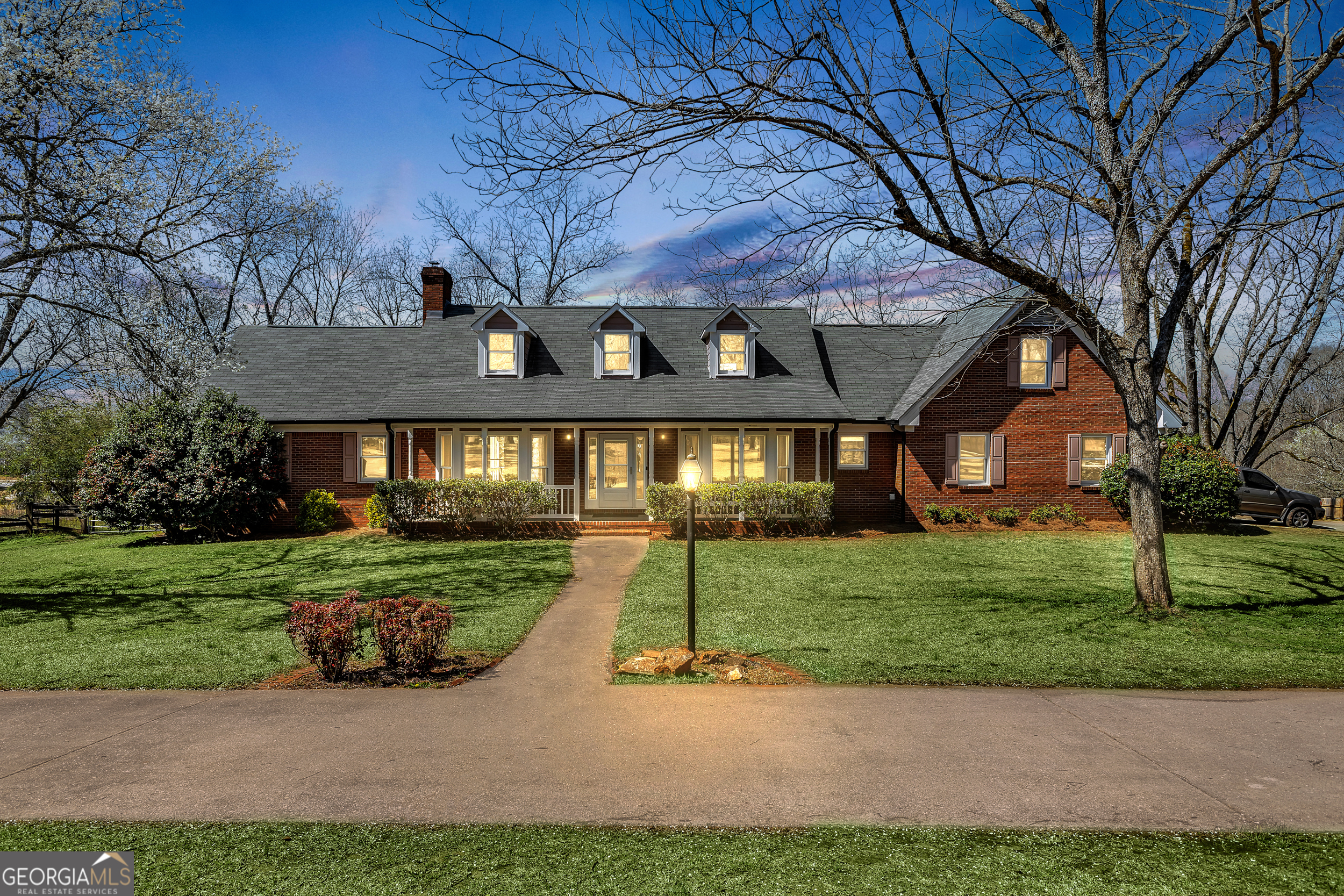 McDonough, Georgia 30253, United States, 4 Bedrooms Bedrooms, ,4 BathroomsBathrooms,Residential,Pending,87552