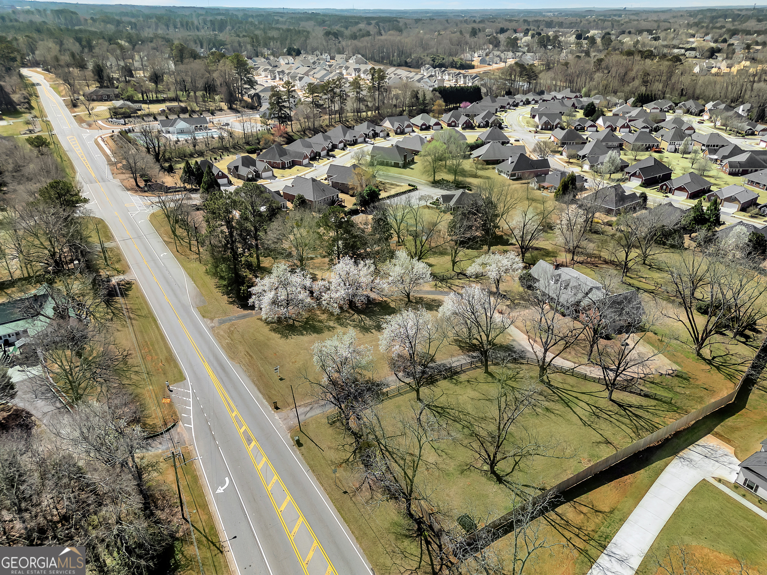 McDonough, Georgia 30253, United States, 4 Bedrooms Bedrooms, ,4 BathroomsBathrooms,Residential,Pending,87552